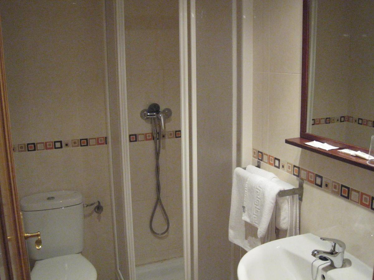 Hostal Alfajarin El Burgo de Ebro 객실 사진
